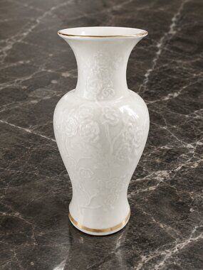 Vintage 1950s Lenox Ming Blossom Porcelain Vase White Gold Trim 6.5"